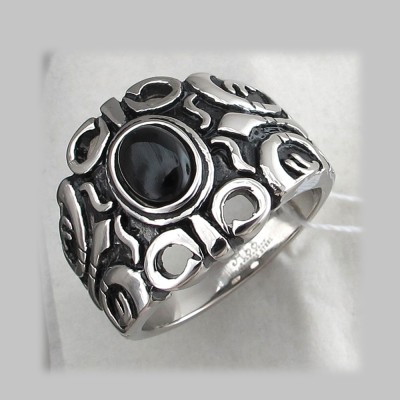 Стилизованное кольцо с ониксом и эмалью, бижутерия фото