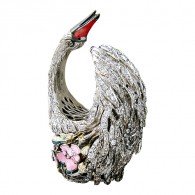 Стильное кольцо "Лебедь" с бриллиантами, сапфиром, гиацинтом и ювелирной эмалью из белого золота 750 пробы фото