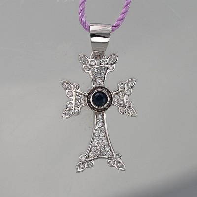 Рафинированный армянский крест из коллекции "RELIGION" с бриллиантами и сапфиром из белого золота 750 пробы фото