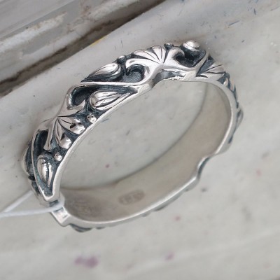 Волнующее кольцо из серебра 925 пробы с чернением фото