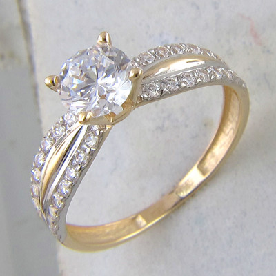 Фундаментальное кольцо с фианитами из желтого золота 585 пробы фото