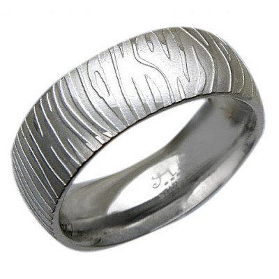 Замечательное кольцо с рельефной поверхностью, бижутерия фото