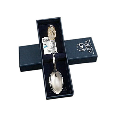 Дизайнерская чайная ложка с логотипом "Год петуха" из серебра 925 пробы с золотым покрытием в подарочном футляре фото