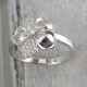 Умопомрачительное кольцо с фианитами из серебра 925 пробы