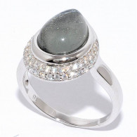 Кольцо с цирконами и сусальным серебром из серебра 925 пробы цвет металла белый 3.87 гр. фото