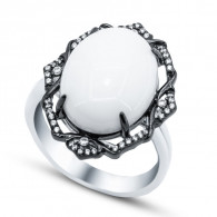 Кольцо с цирконами и ониксом из серебра 925 пробы цвет металла белый 8 гр. фото