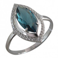 Степенное кольцо с фианитами и кристаллом из серебра 925 пробы фото