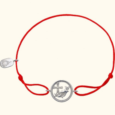 Православный красный браслет-ниточка "Рыба/Крест" с бусинами из серебра 925 пробы фото