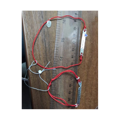 Браслет «крестик-подвеска» на верёвочке с бусинами из серебра 960 пробы с позолотой и ювелирной эмалью фото