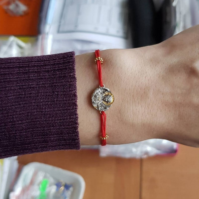 Православный браслет "Ангел Хранитель" - красная нить с бусинами из серебра 925 пробы с позолотой фото