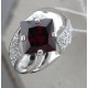 Кольцо с фианитами и кристаллом из серебра 925 пробы