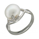 Кольцо с жемчугом и фианитами из серебра 925 пробы цвет металла белый 3.12 гр.