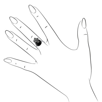 Кольцо с ониксом и марказитами из серебра 925 пробы фото