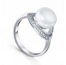 Кольцо с цирконами и жемчугом из серебра 925 пробы цвет металла белый 3.23 гр.