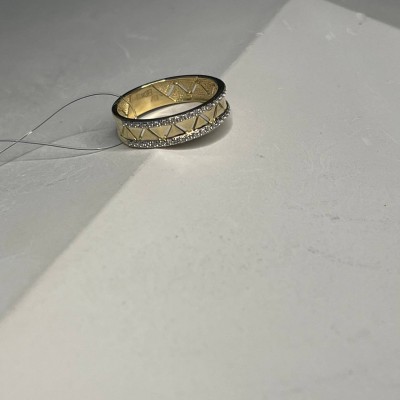 Кольцо с фианитом из желтого золота 585 пробы фото