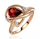 Кольцо с гранатом и  фианитом из красного золота 585 пробы