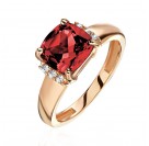 Кольцо с гранатом и  фианитом из красного золота 585 пробы