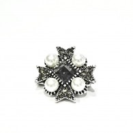 Броши и булавки с цирконом и Майорика фото