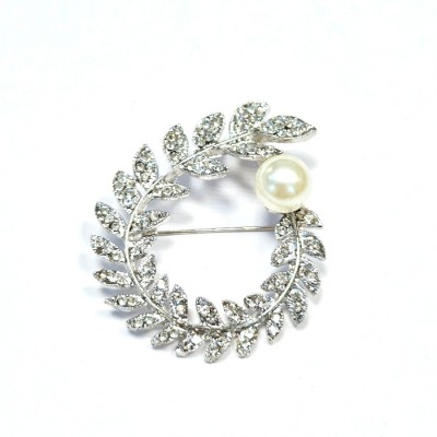 Броши и булавки с Майорика и кристаллом фото