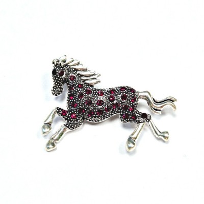 Броши и булавки с кристаллом фото