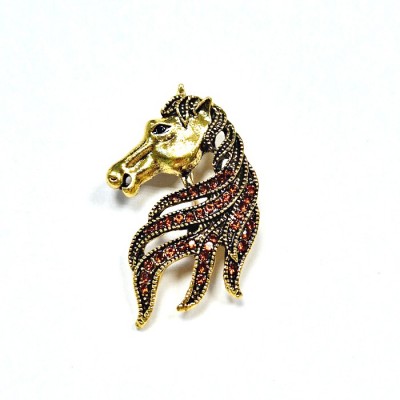 Броши и булавки с кристаллом фото