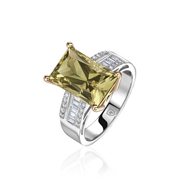 Кольцо с бриллиантом и бериллом из комбинированного золота 585 пробы фото