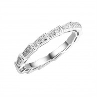 Кольцо с цирконом из серебра 925 пробы фото