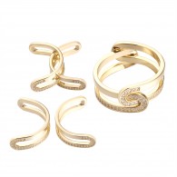 Кольцо с цирконом из серебра 925 пробы фото