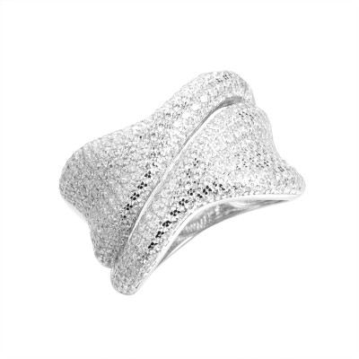 Кольцо с цирконом из серебра 925 пробы фото