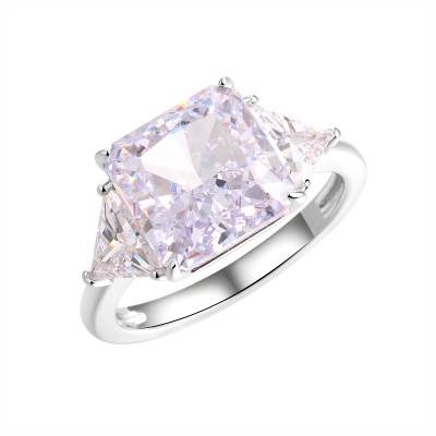 Кольцо с цирконом из серебра 925 пробы фото