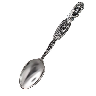 Удивительная чайная ложка "Обезьяна - не вижу" из серебра 925 пробы с чернением в подарочном футляре фото
